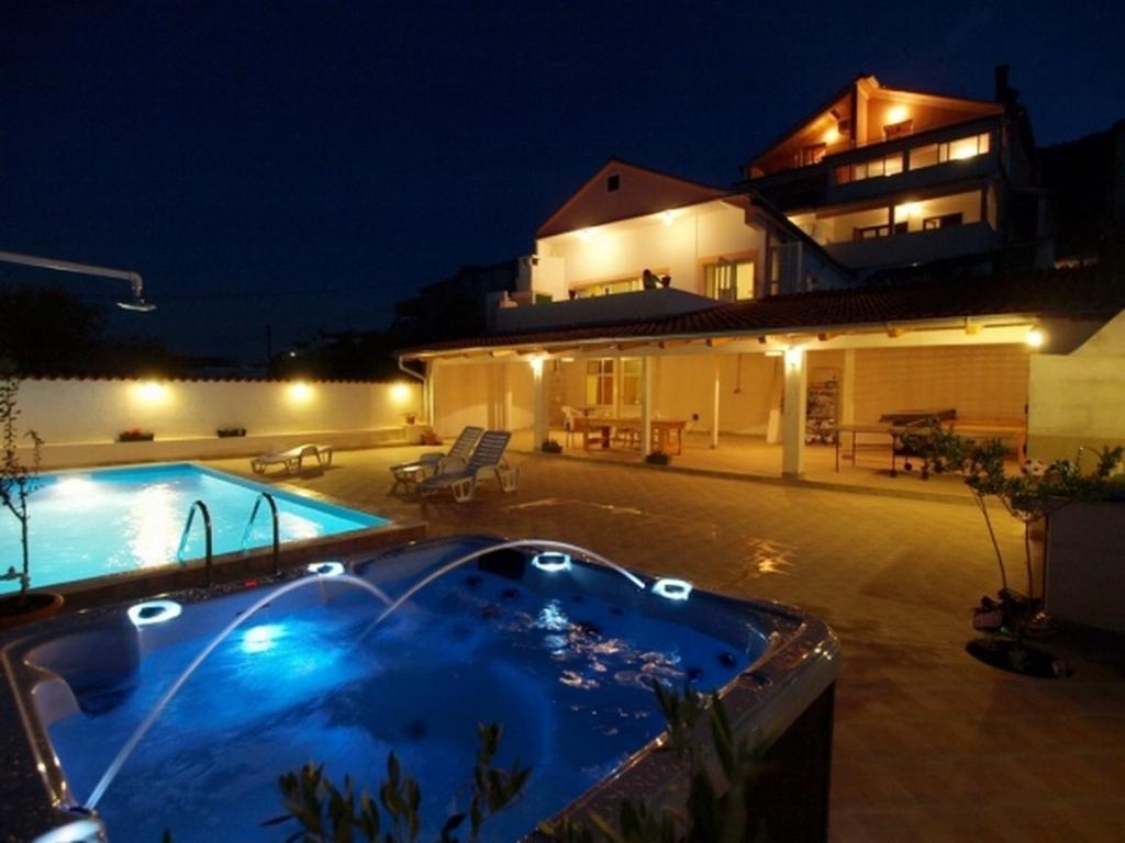 Apartments And Rooms With A Swimming Pool Kali, Ugljan - 14083 Εξωτερικό φωτογραφία
