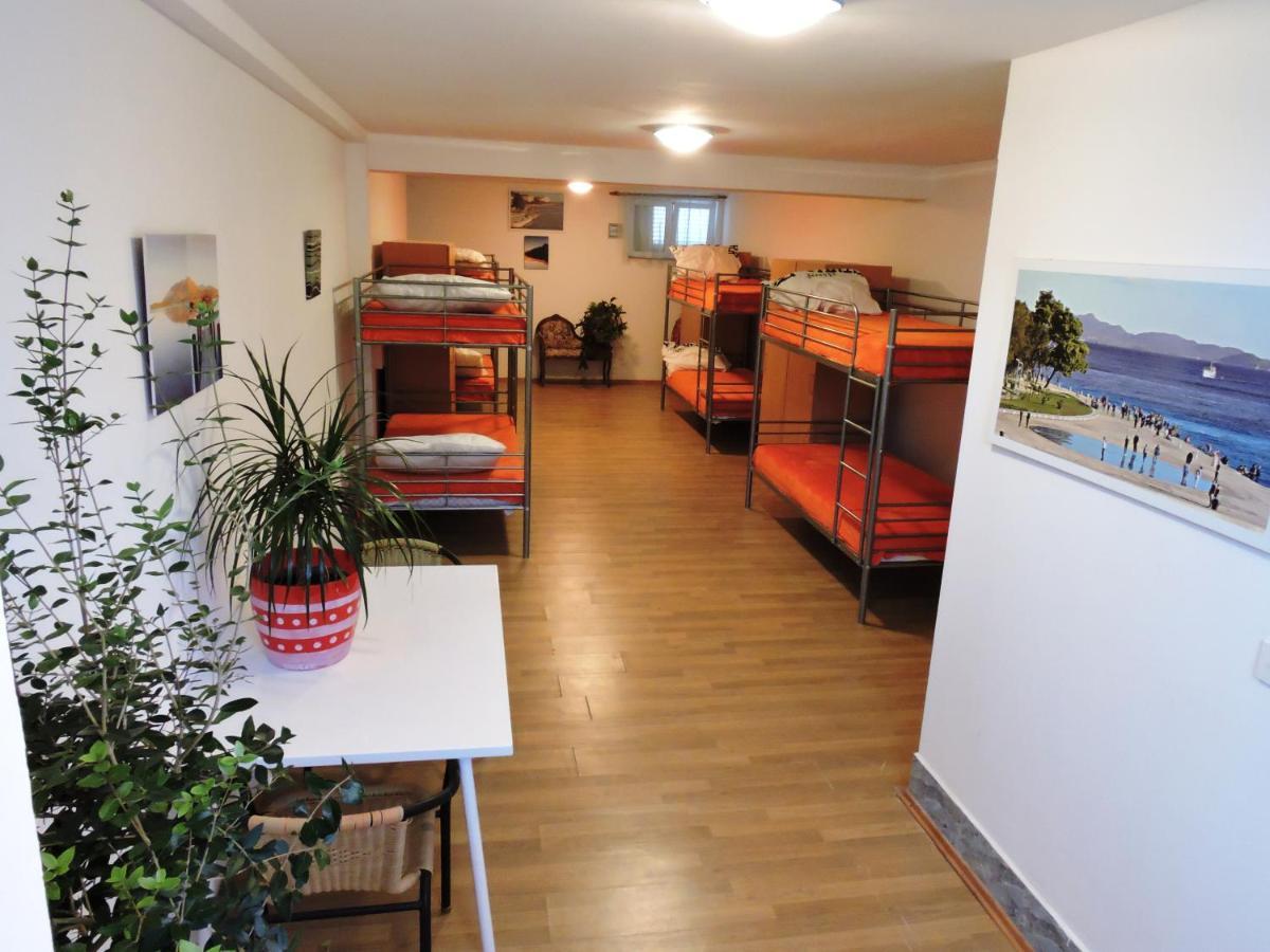 Apartments And Rooms With A Swimming Pool Kali, Ugljan - 14083 Εξωτερικό φωτογραφία