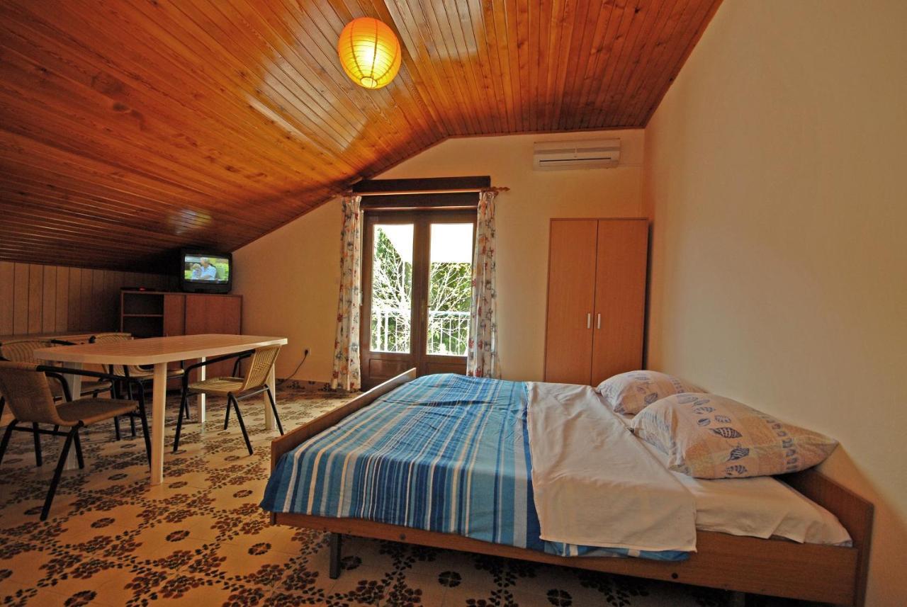 Apartments And Rooms With A Swimming Pool Kali, Ugljan - 14083 Εξωτερικό φωτογραφία