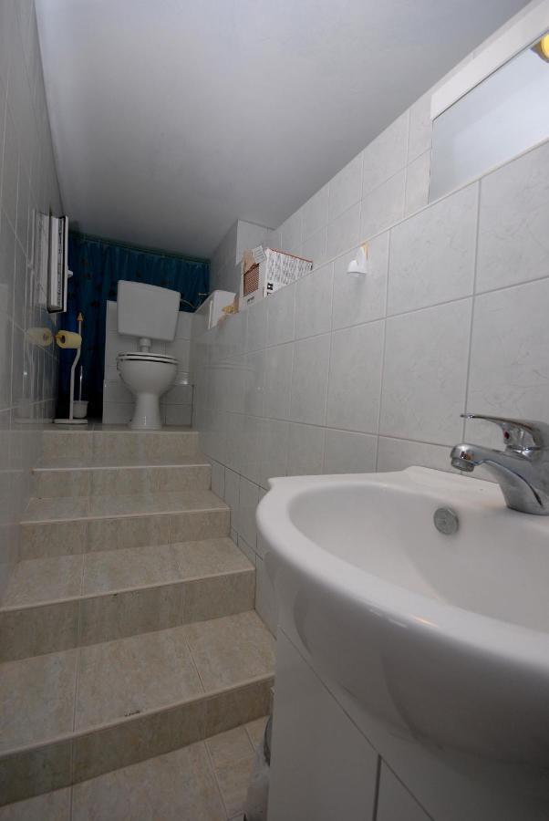 Apartments And Rooms With A Swimming Pool Kali, Ugljan - 14083 Εξωτερικό φωτογραφία