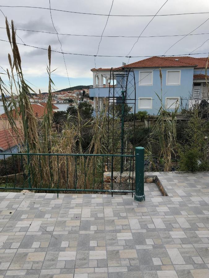 Apartments And Rooms With A Swimming Pool Kali, Ugljan - 14083 Εξωτερικό φωτογραφία